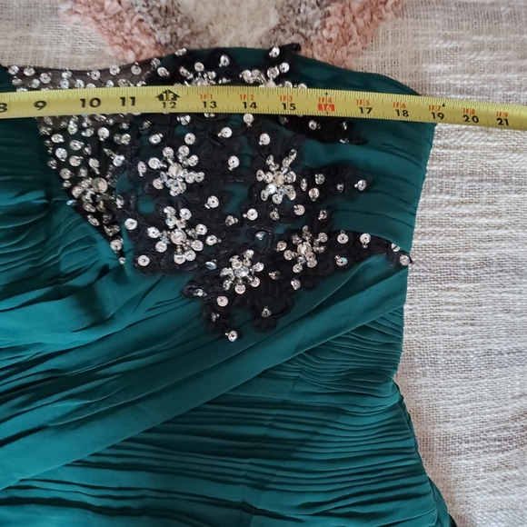 NWOT "Trumpet/Mermaid Evening Gown. - Picture 10 of 10